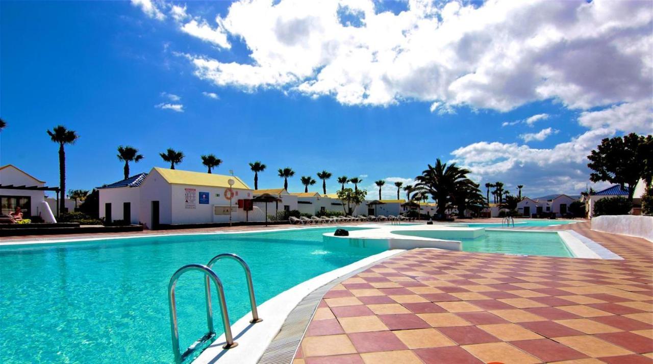 Bungalow Tetir In Caleta De Fuste Exterior photo